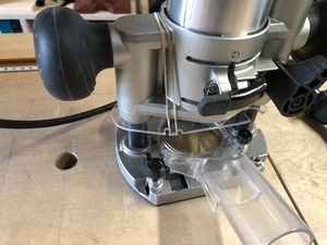 Déflecteur pour Makita RT0700C