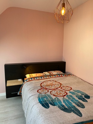 Tête de lit fonctionnelle pour chambre de "jeune" ado...