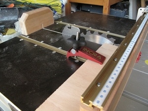 Un traineau ou chariot de scie