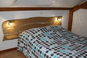 Tête de lit en châtaigner