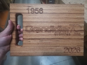 Planche à découper 70 ans Cuisines Grandidier