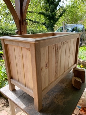 Encore un bac à fleurs ...!