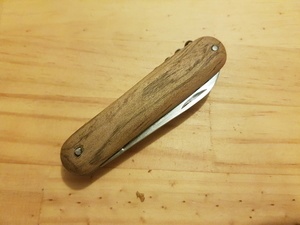 Couteau en bois flotté