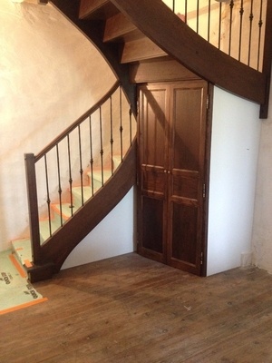 Placard sous escalier