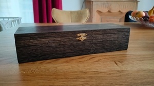 Boîte en chêne ébonisé