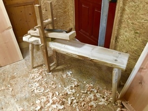 Banc d'âne "shaving horse" et sa plane.