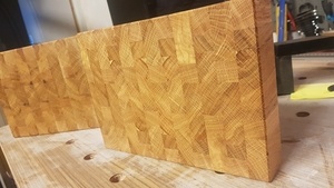 Planche à découper façon billot de boucher