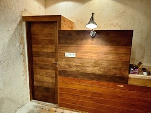 Masque de descente escalier cave