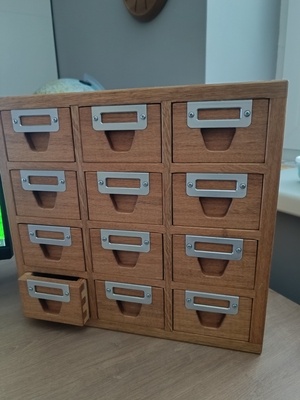 Petit meuble apotiquaire