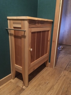 Meuble sous lave-main dans les toilettes : seconde réalisation