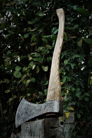 Nouveau manche de hache !
