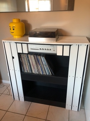 Meuble pour platine vinyle en palette
