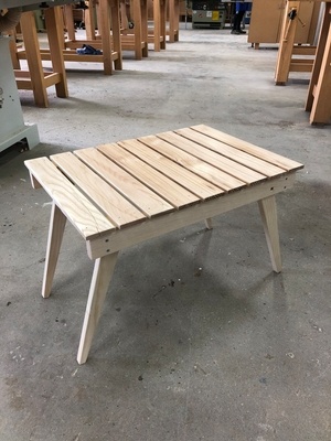 Table d’appoint extérieur