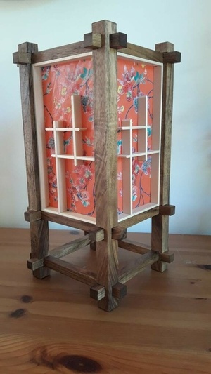 Lanterne d'inspiration japonaise