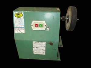 Affilage et polissage sur tour