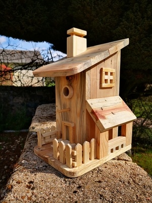 Plusieurs Mangeoires oiseaux