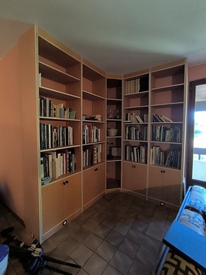 Bibliothèque d angle