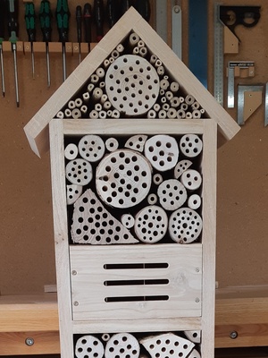 Hôtel à insectes n°4 - modèle vertical