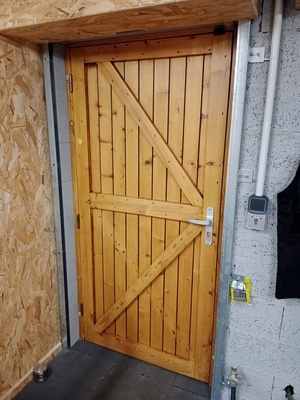 Rénovation et modification d'une porte traditionnelle