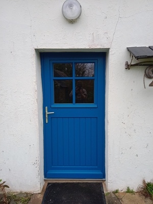 Portes et fenêtres extérieures.