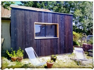 Petit agrandissement en bardage bois brulé