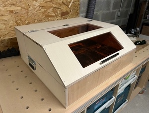 Caisson pour graveuse-découpeuse laser