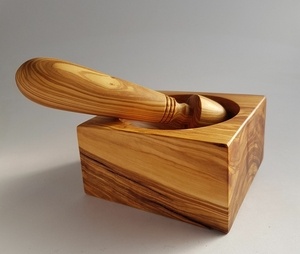 Mortier et pilon en olivier