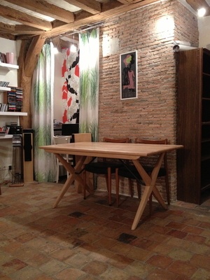 Table en châtaignier