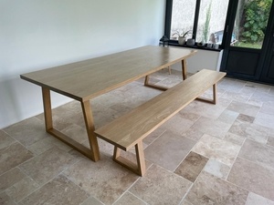 Table XXL piètement en chêne et son banc