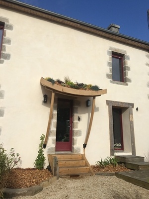 La marquise au chapeau fleuri