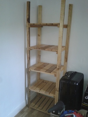 Étagère en palettes