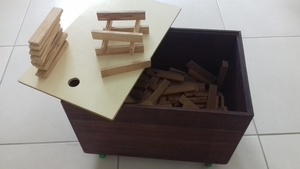 Kapla avec coffret sur roulette