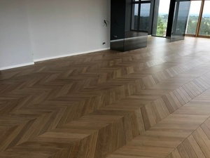 Parquet point de Hongrie