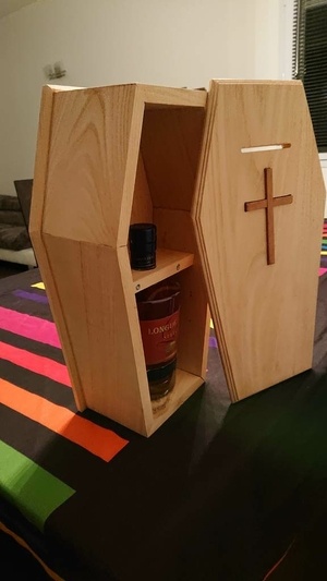 Cercueil Enterrement vie de Garçon