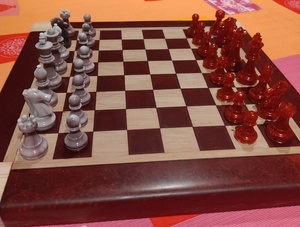 Échiquier bois + résine époxy