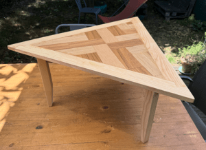 Table basse triangulaire