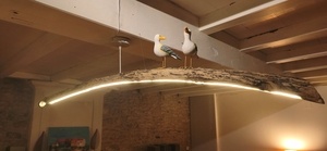 Lustre en bois flotté