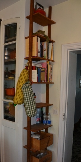 Etagères à deux montants