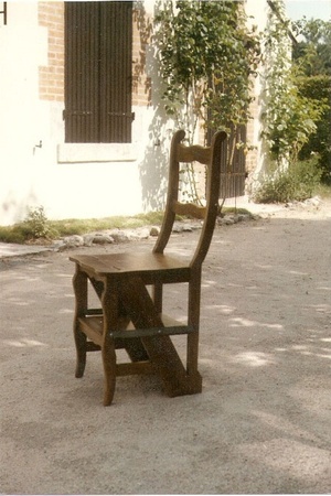 Chaise escabeau