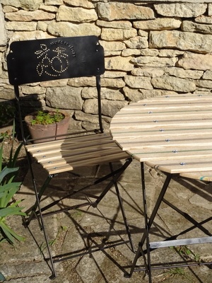 Table et chaises de jardin