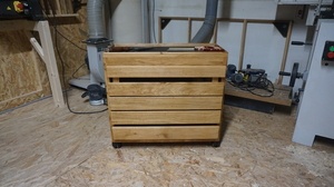 Servante pour outillage a main .