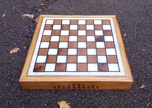 Echiquier en epoxy blanc et chene