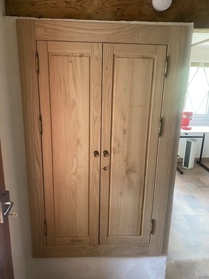 Porte de placard en chataîgnier