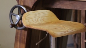 Trois tabourets de Bar