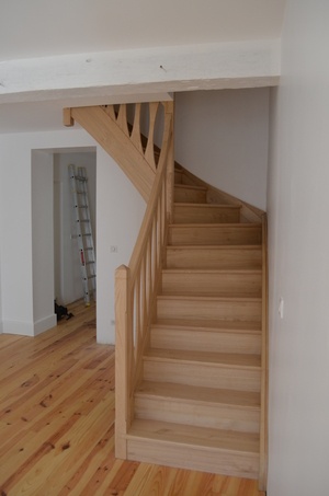 Escalier quart tournant châtaignier