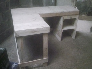 Bureau en bois