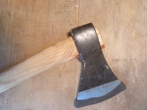 Manche de hachette en frêne