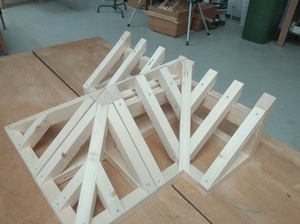 Maquette charpente arêtier et noue - étude du chevron