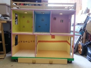 Maison de poupée barbie