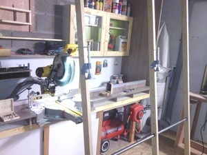 Presse a panneau pliante